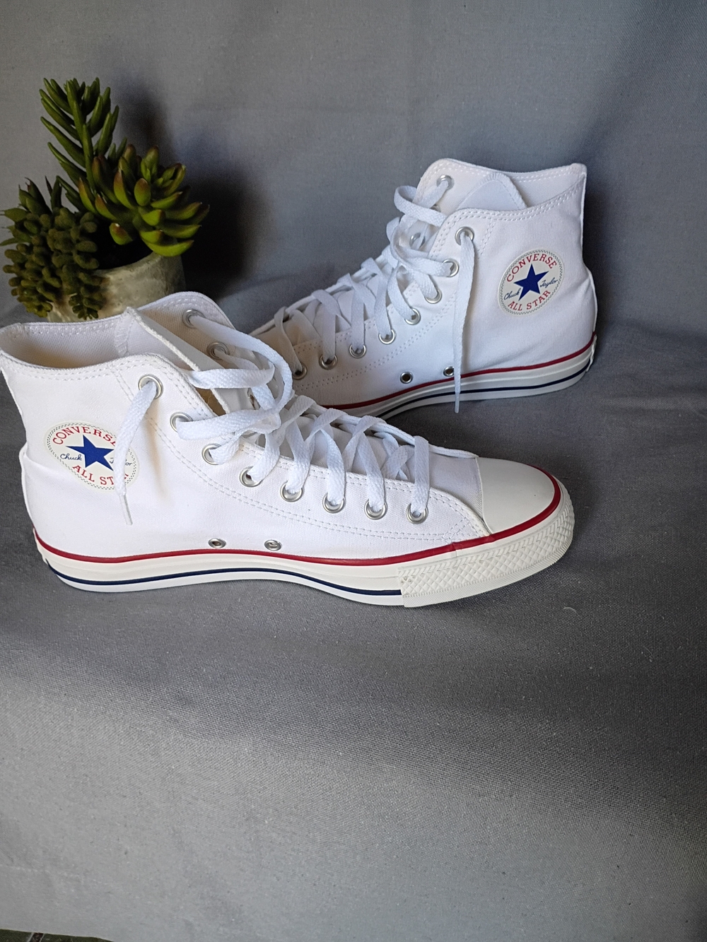 Converse Chuck Taylor All Star Classic Men's High Top White Sneakers -Size 8.5 - Picture 3 of 10